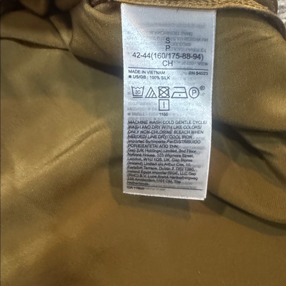 100% silk banana republic Maxi skirt - Picture 7 of 7